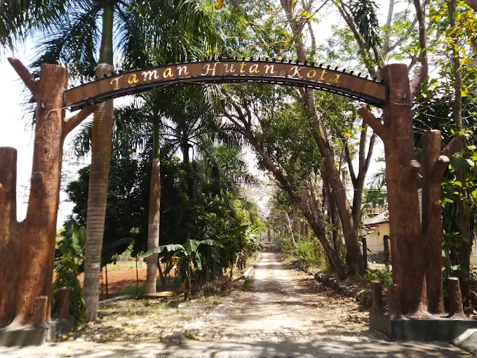 taman hutan kota